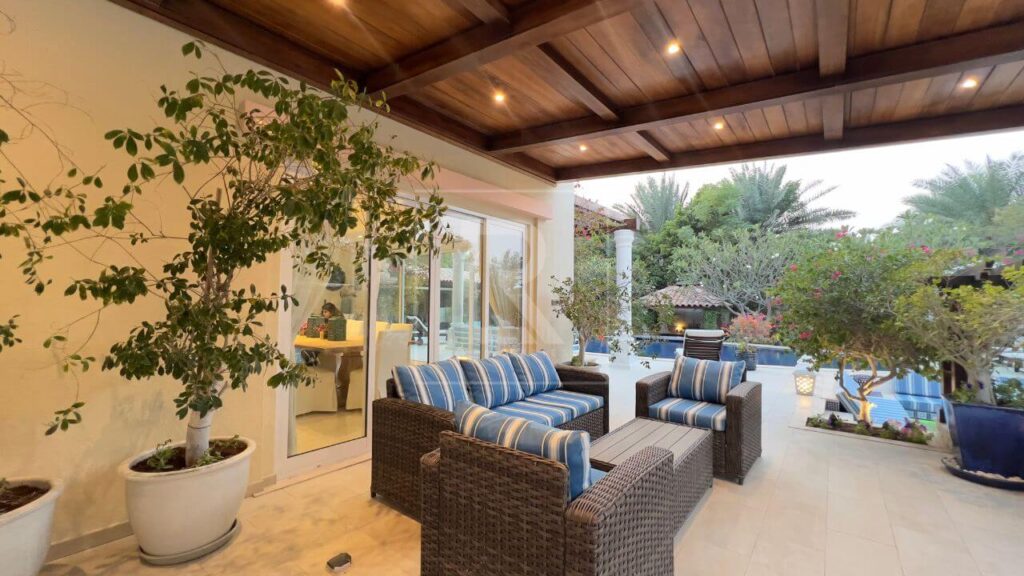Beach villas for sale in saadiyat island
