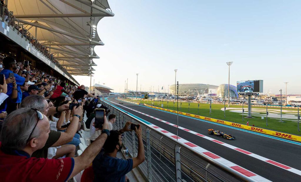 formula 1,racing,yas island,grand pix20024,abu dhabi St. Regis The Residences